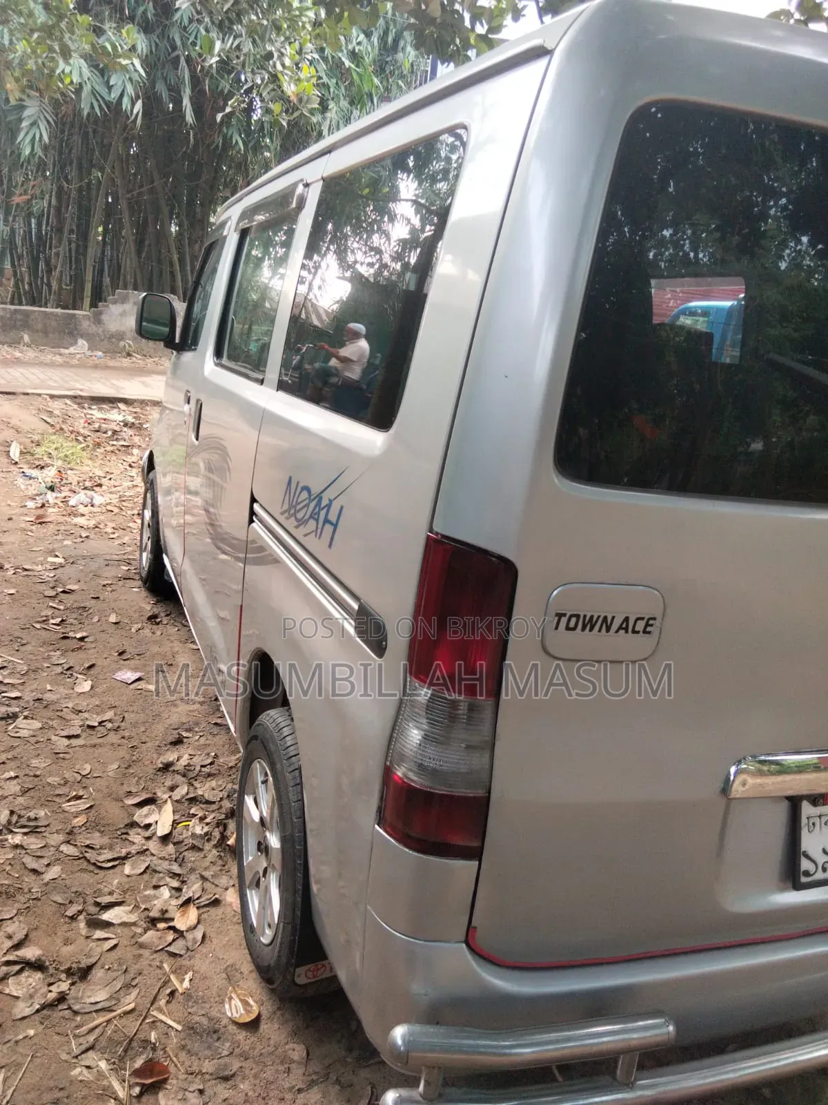 টয়োটা টাউনএস ২০১১ সিলভার