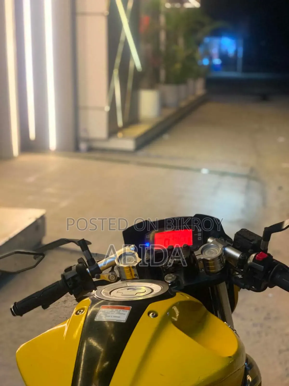 Suzuki Gixxer 2023 Yellow