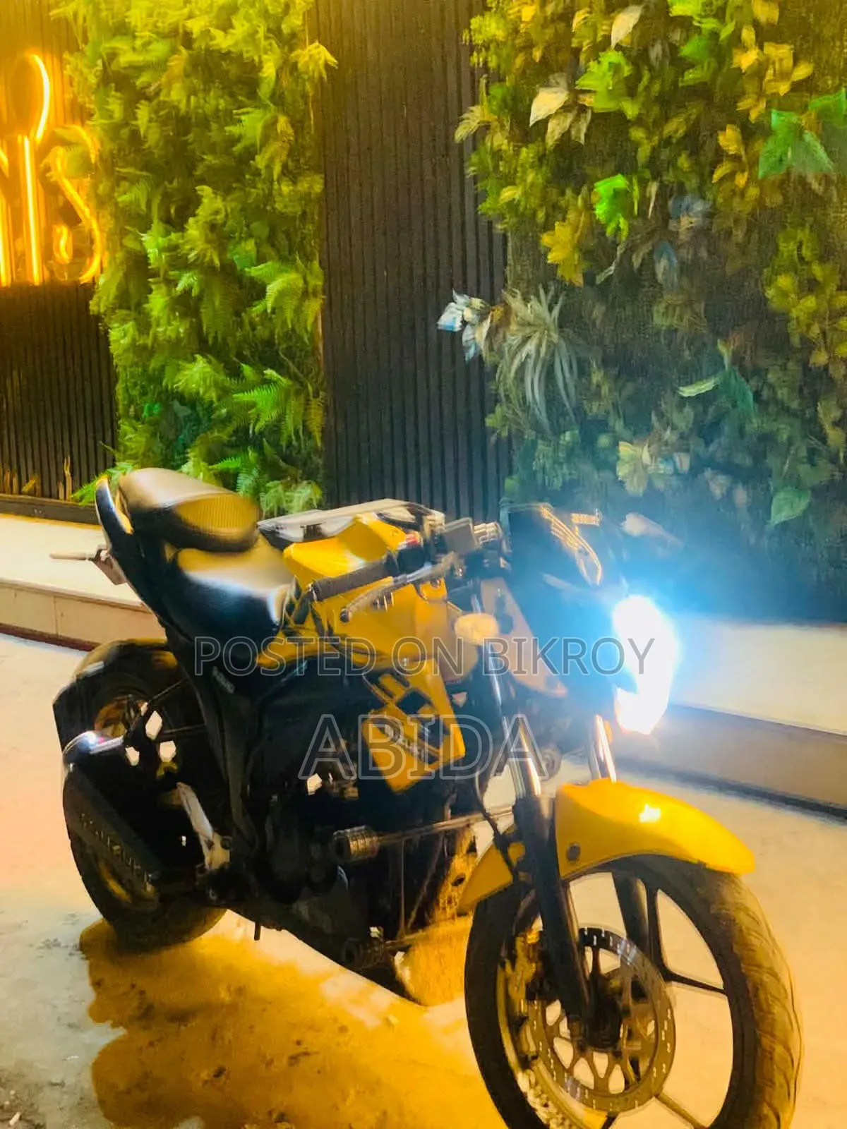 Suzuki Gixxer 2023 Yellow