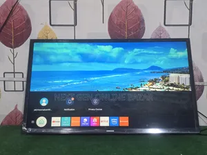 Samsung 32" Voice Control Smart LED TV