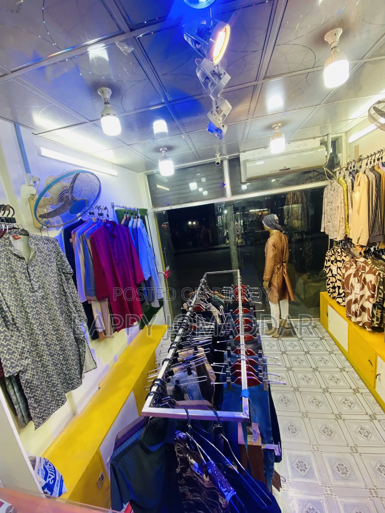 Shop and Goods Sale