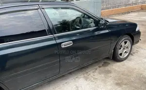 Toyota Carina 1998 Green