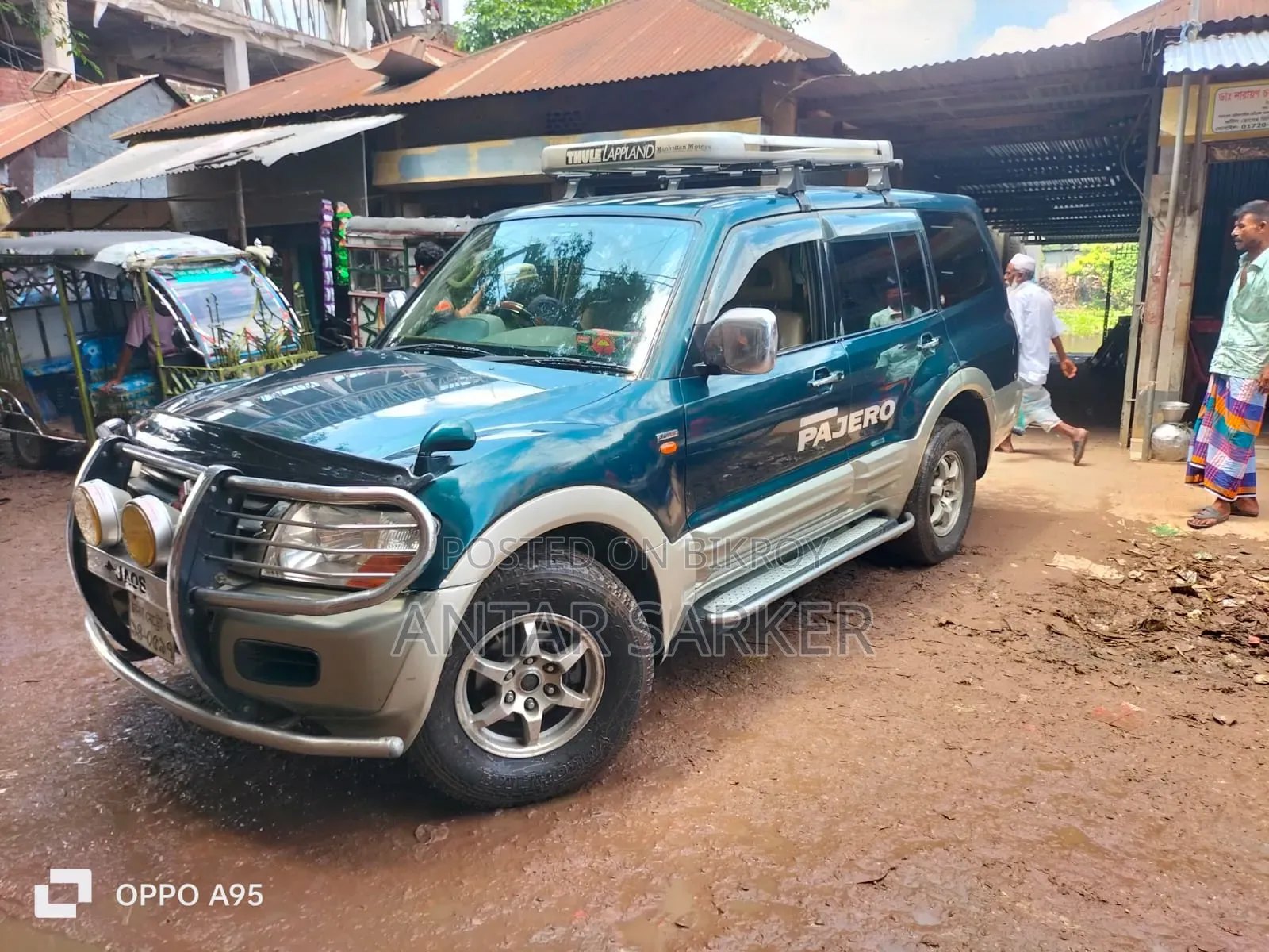 Mitsubishi Pajero 2001