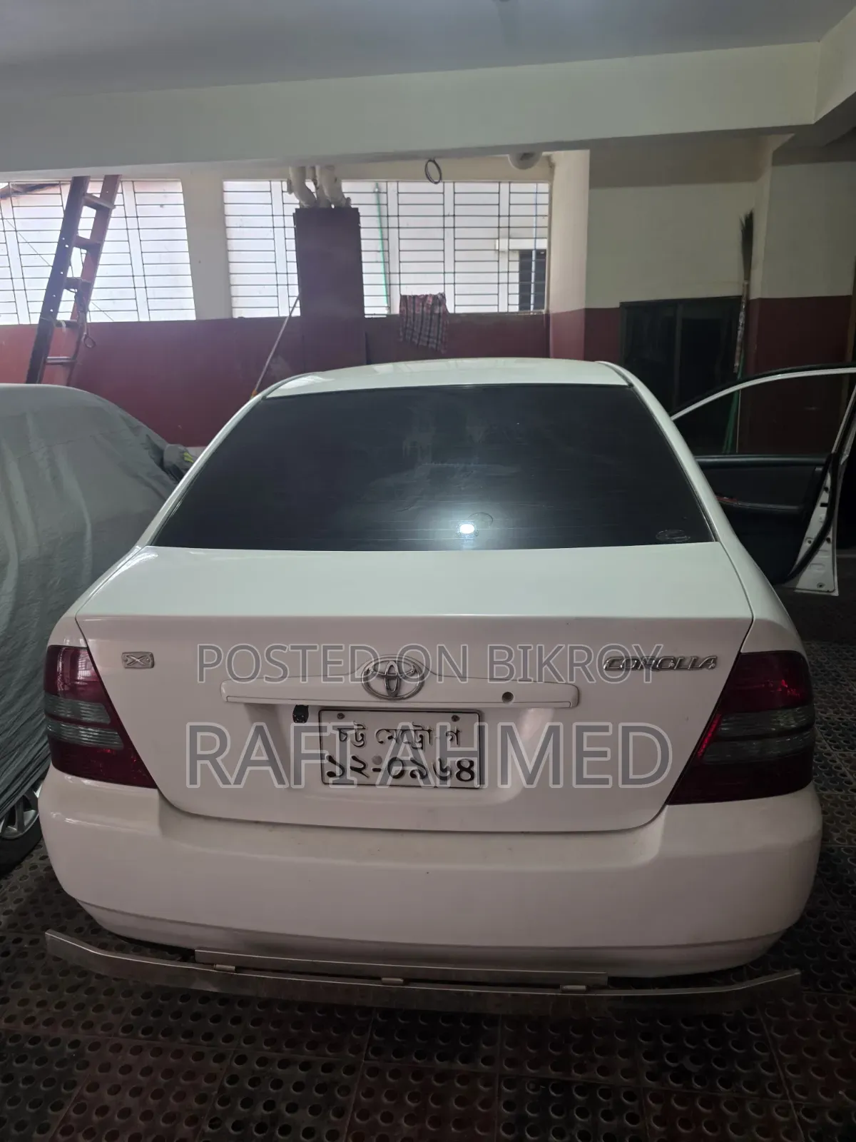 Toyota Corolla Sedan 2003 White