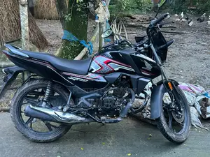 Suzuki 2025 Black