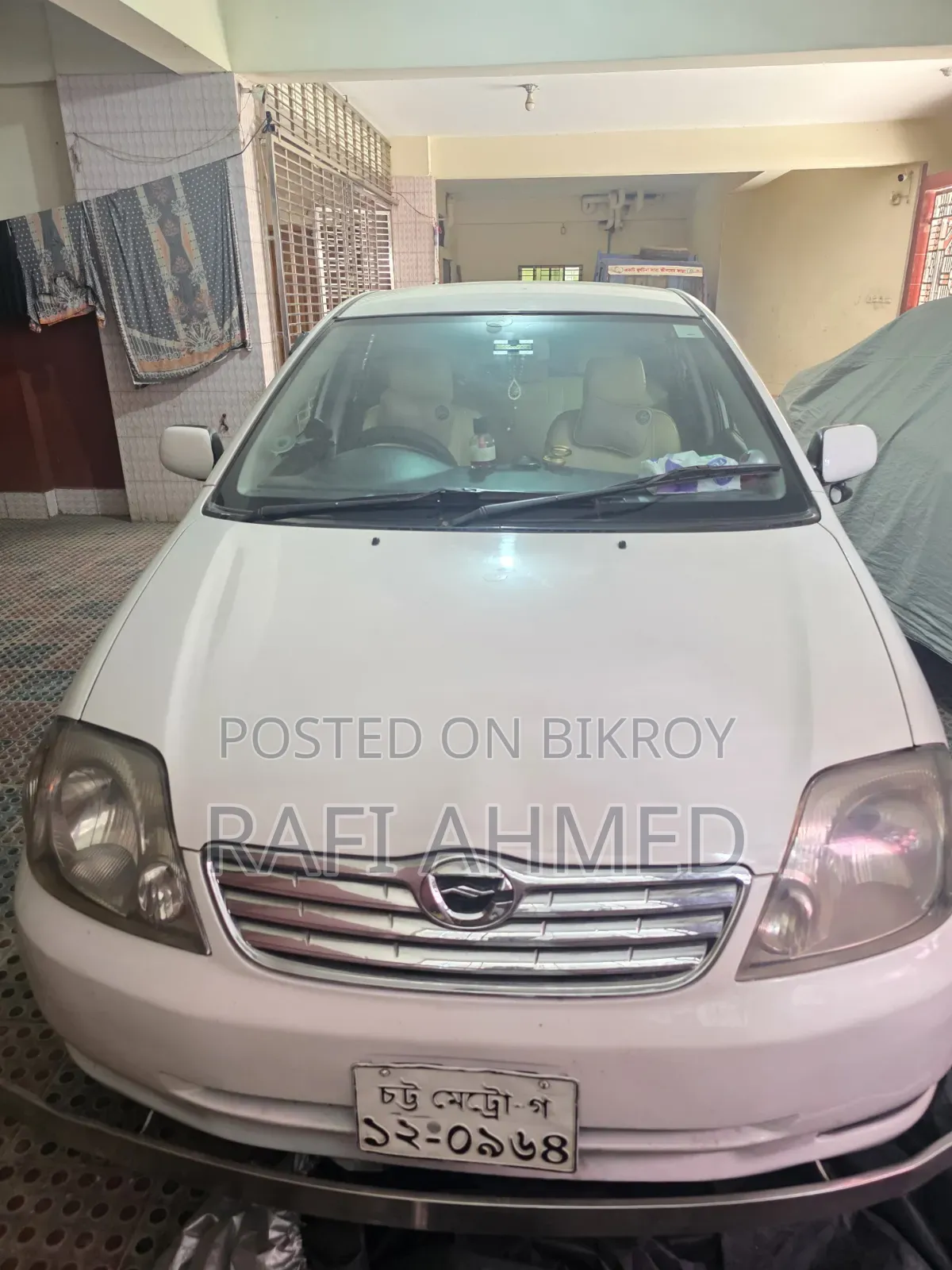 Toyota Corolla Sedan 2003 White