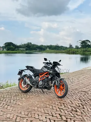 KTM Duke 125 2022 Black