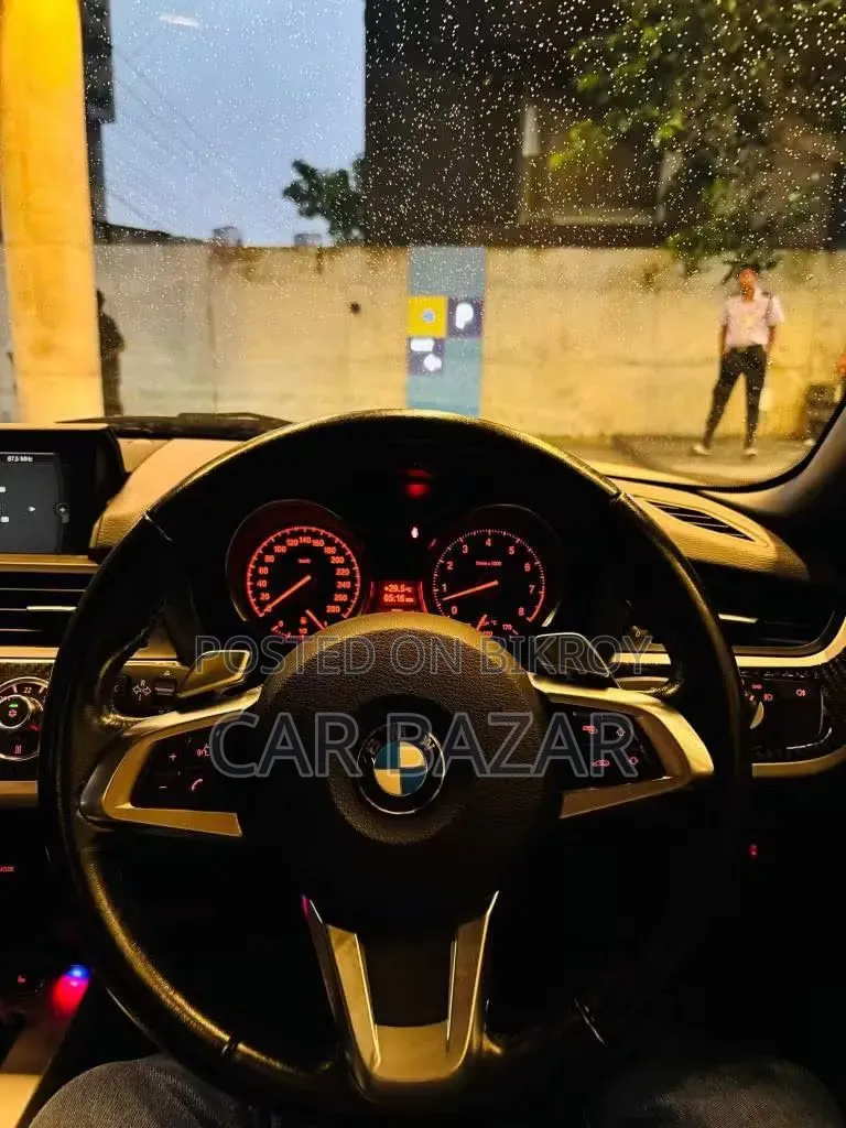 BMW Z4 sDrive30i 2010 White