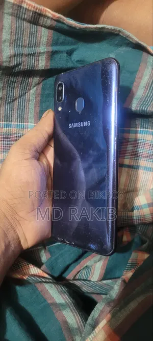 Samsung Galaxy A20 32 GB Blue