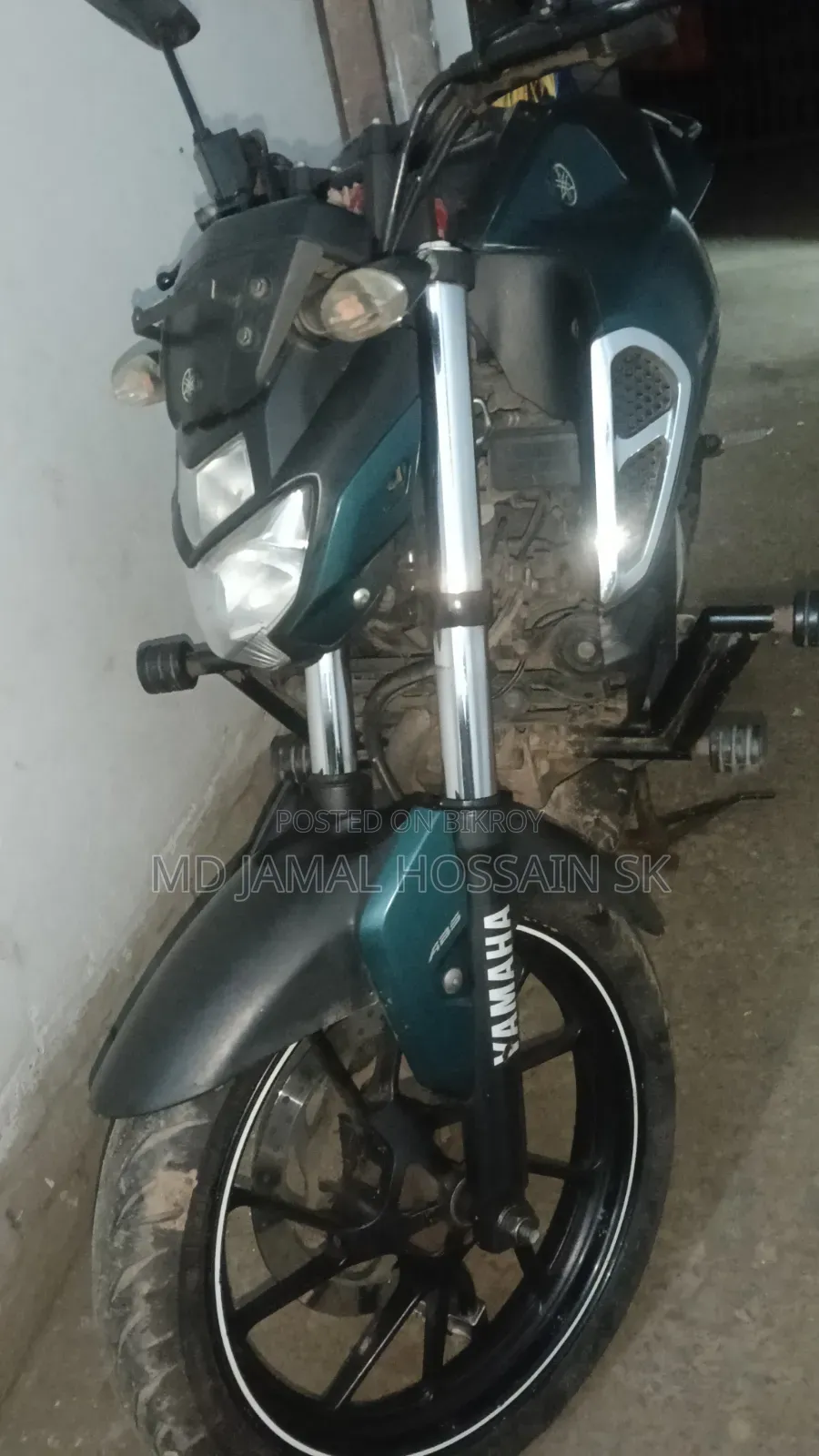 Yamaha 2022 Blue