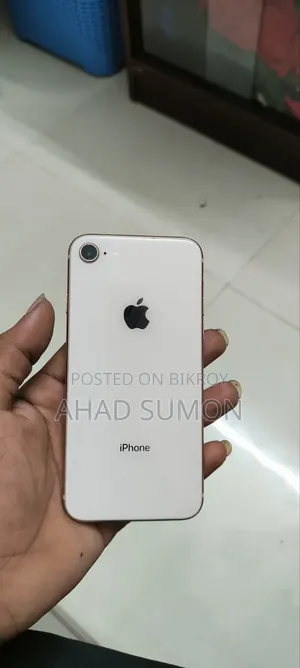 Apple iPhone 8 64 GB Rose Gold