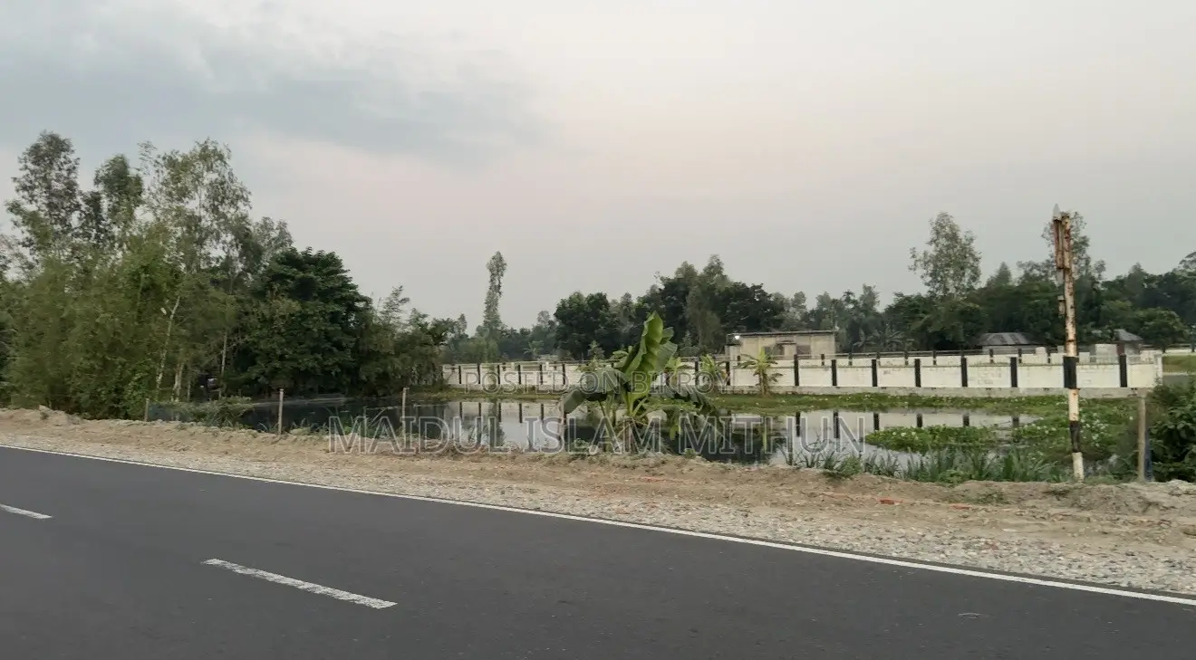 ২০০ শতক বানিজ্যিক জমি বিক্রয় হবে