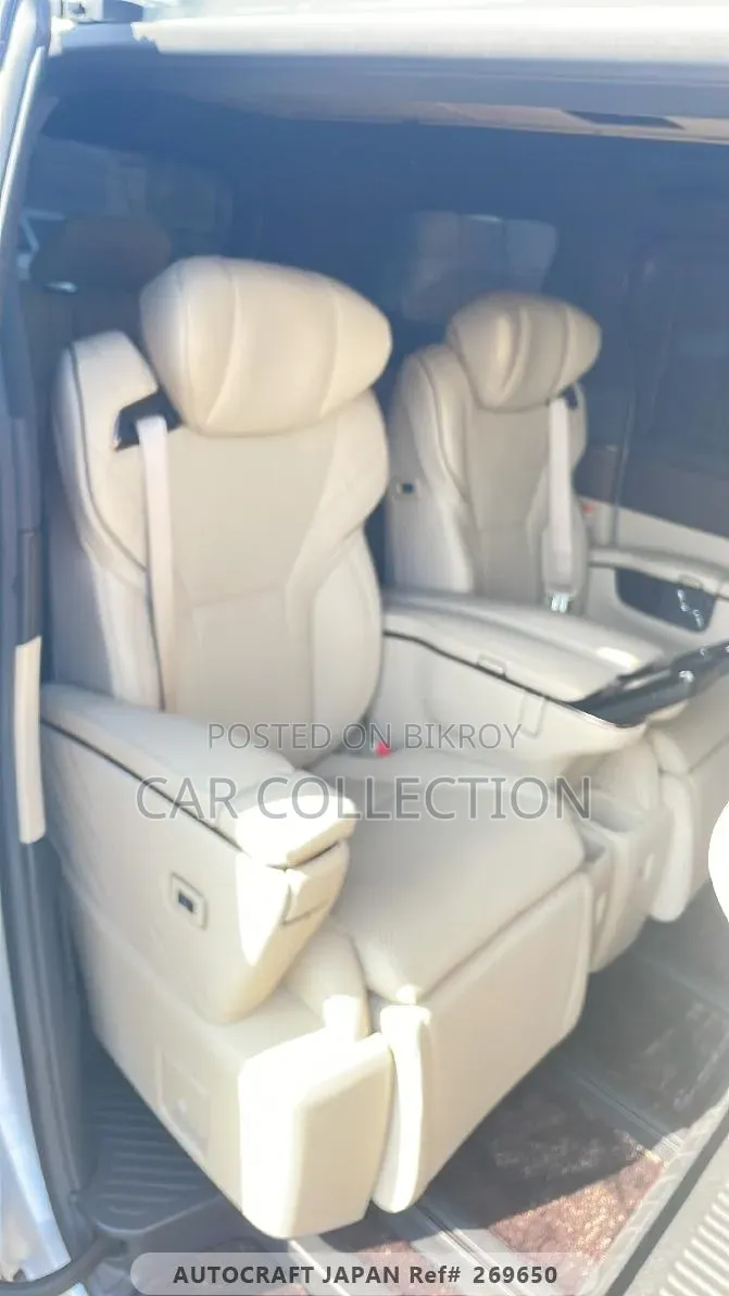 Toyota Alphard 2.5 Hybrid AWD 2023 Pearl