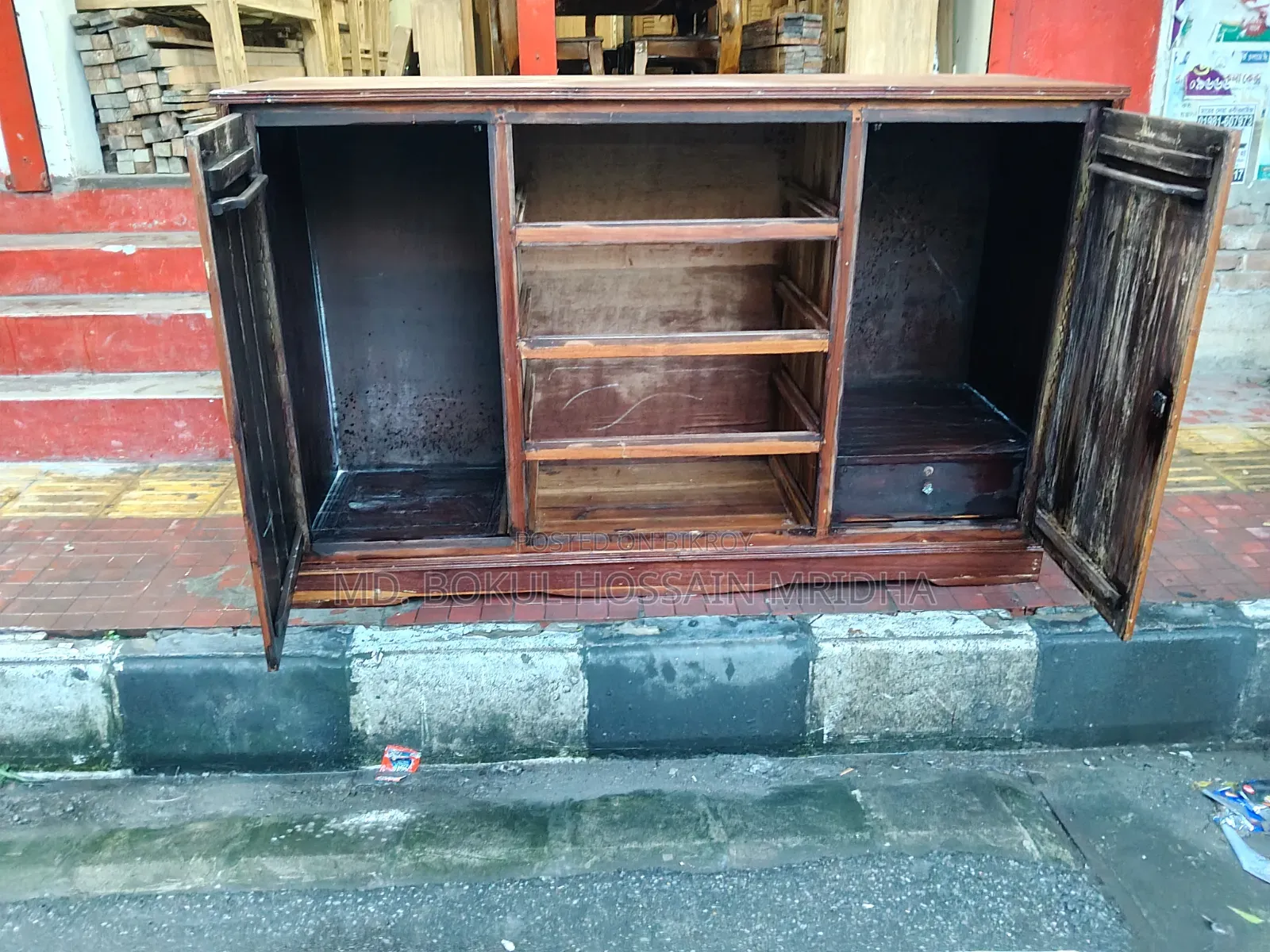 ওয়ার্ডরোব অল চিটাগাং সেগুন।