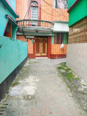ছোট বনগ্রামে ৮ বেডরুমের বাড়ি বিক্রয়ের জন্য