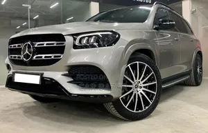 Mercedes-Benz GLS-Class GLS 400d 2021 Beige