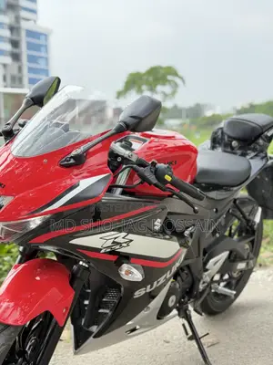 Suzuki GSX-R150 2025 Red