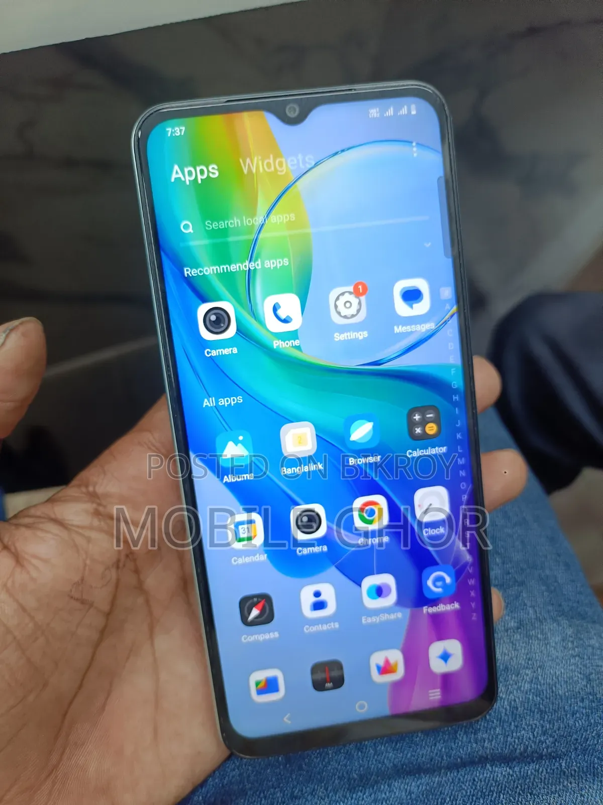 Vivo Y18 64 GB Gold
