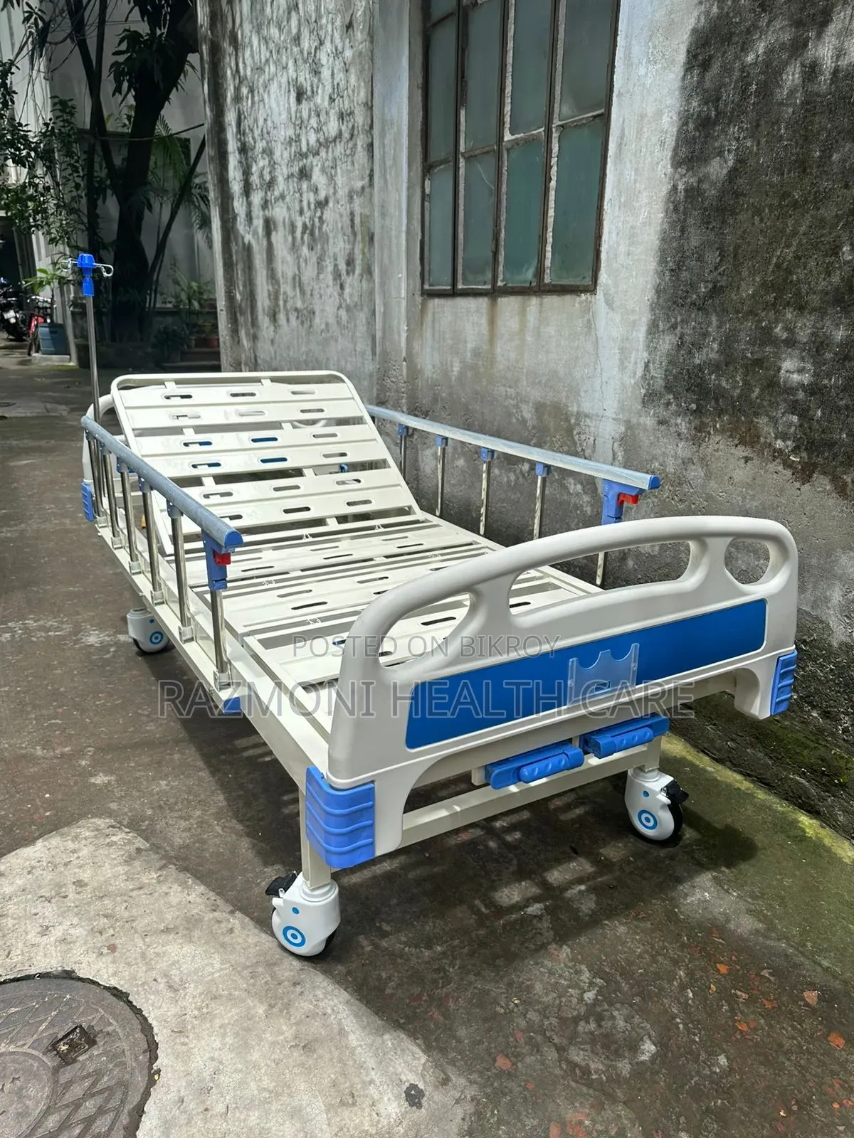Two Function Manual Hospital Bed With Mattress