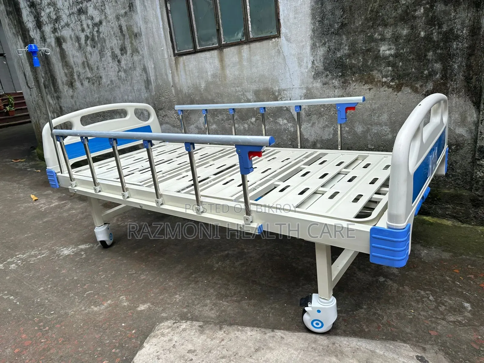 Two Function Manual Hospital Bed With Mattress