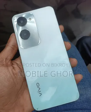 Vivo Y18 64 GB Gold