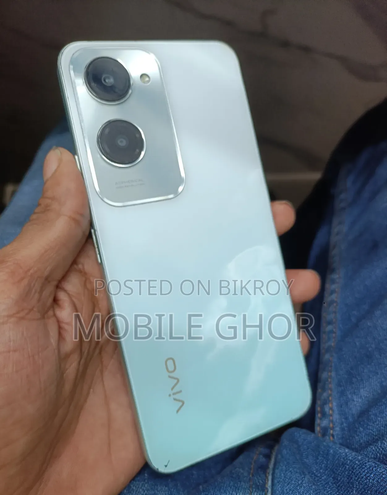 Vivo Y18 64 GB Gold
