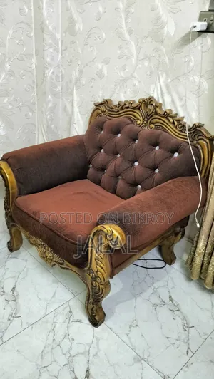 ভিক্টোরিয়া সোফা + ডিবাইন