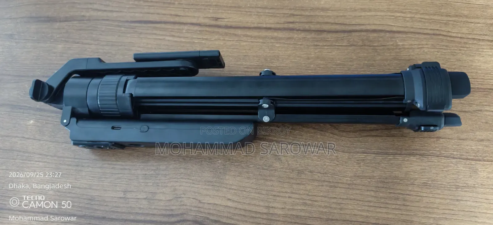 একদম নতুন কন্ডিশনের সি১৯ এআই ট্র্যাকিং সেলফি স্টিক অ্যান্ড ট্রিপড স্ট্যান্ড