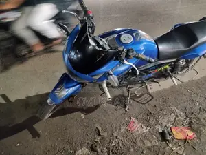 টিভিএস অ্যাপাচি আরটিআর ১৬০ টুভি ২০১৮ নীল