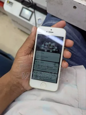 অ্যাপল আইফোন ৫ ৩২ জিবি অরেঞ্জ