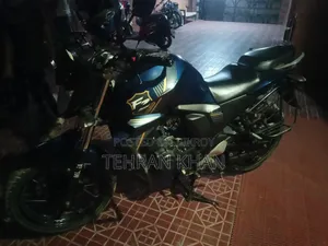 ইয়ামাহা এফজেডএস ভি২ ২০২১ নীল