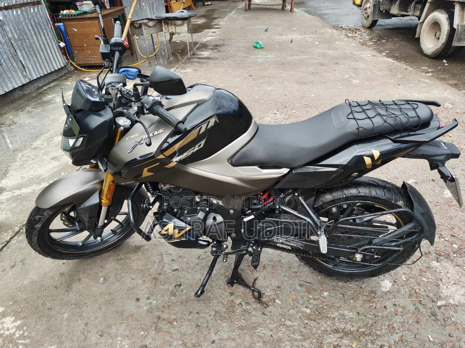 Hero Xtreme 160R 4V 2025 Brown