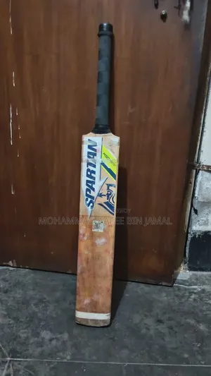স্পার্টান কাশ্মীরি উইলো প্রিমিয়াম ব্যাট