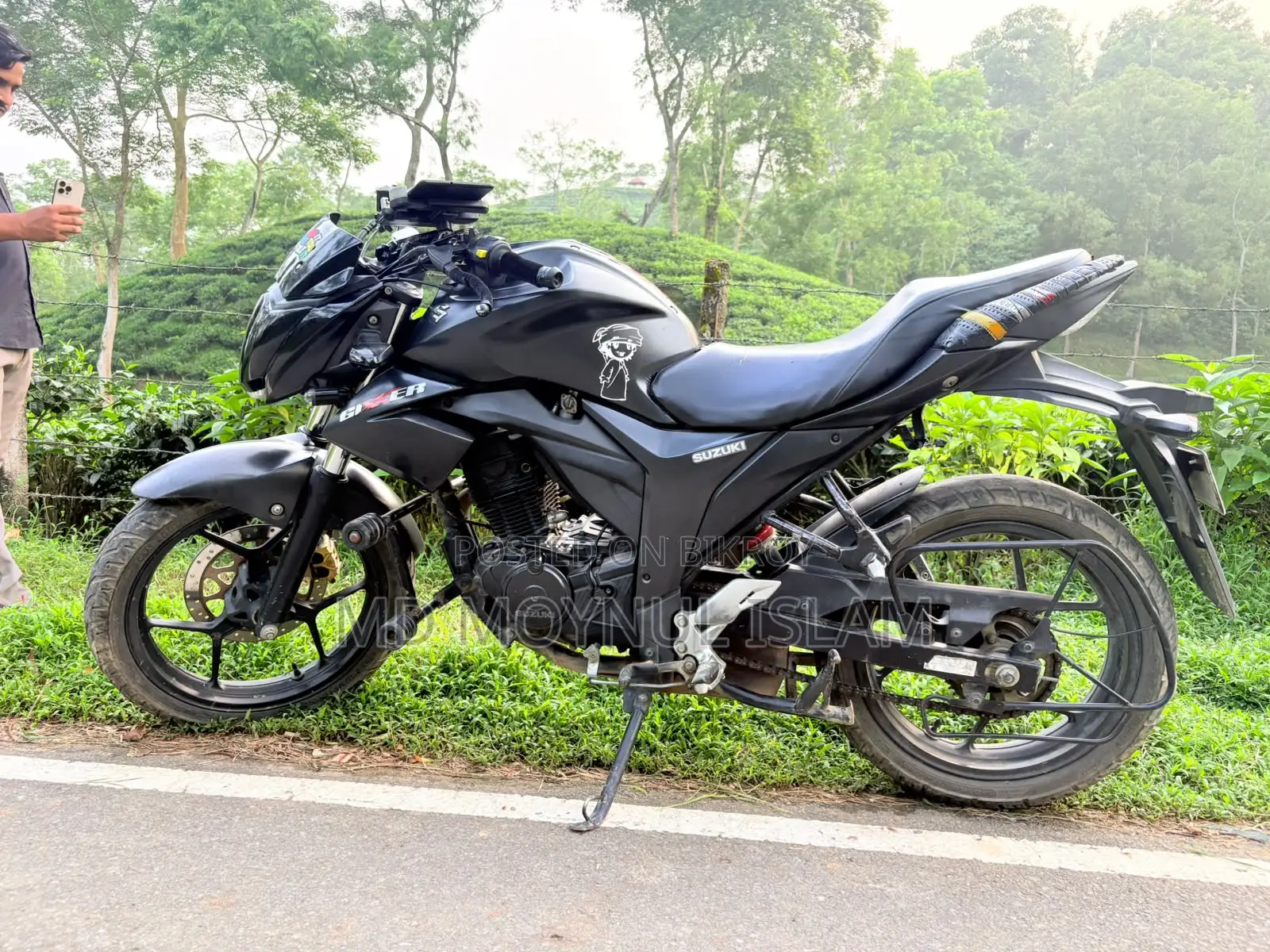 সুজুকি জিক্সার ২০২৩ ব্ল্যাক