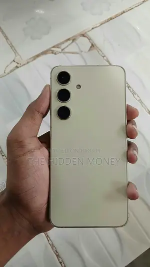 স্যামসাং গ্যালাক্সি এস২৪ ১২৮ জিবি গোল্ড