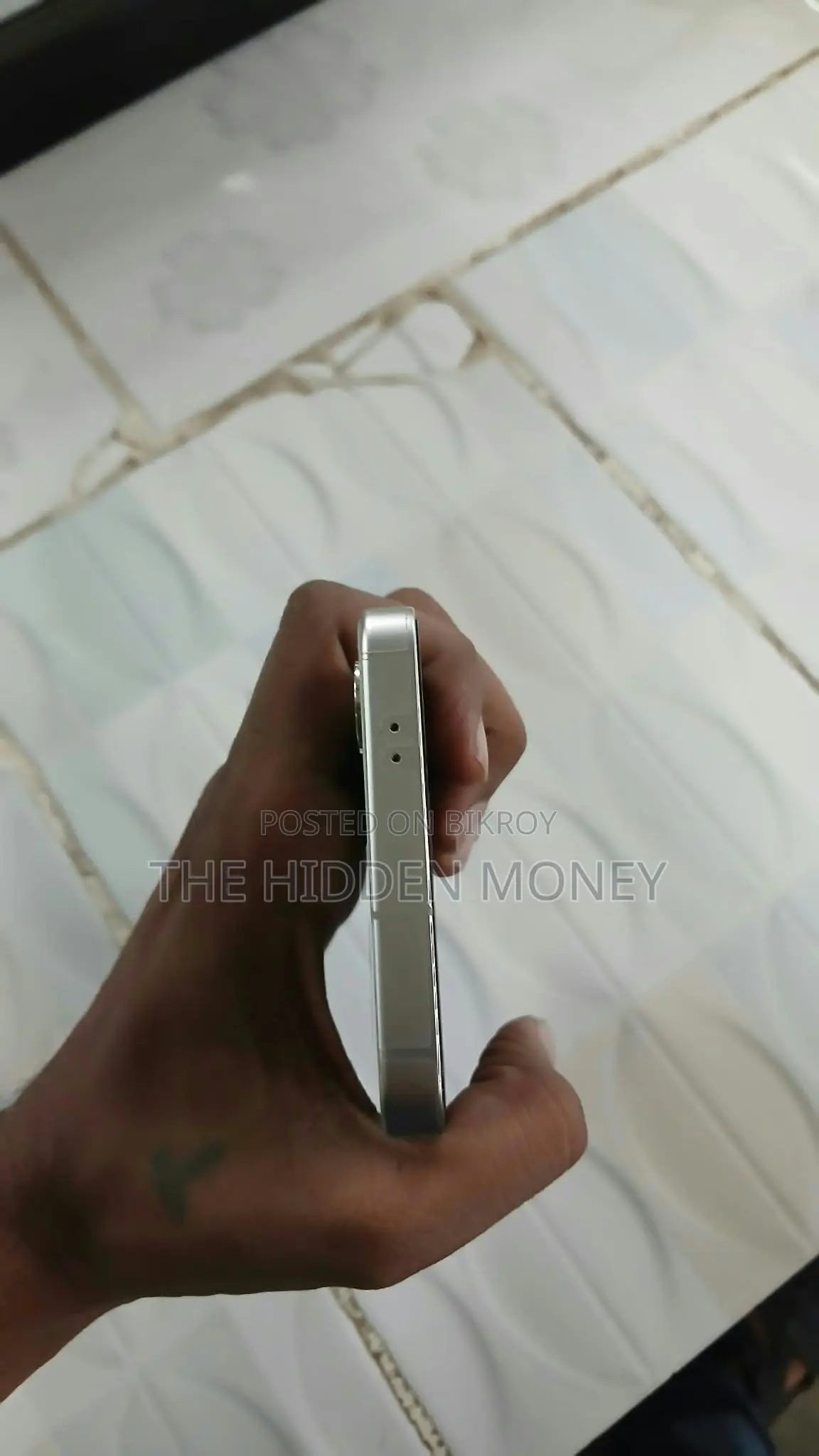স্যামসাং গ্যালাক্সি এস২৪ ১২৮ জিবি গোল্ড