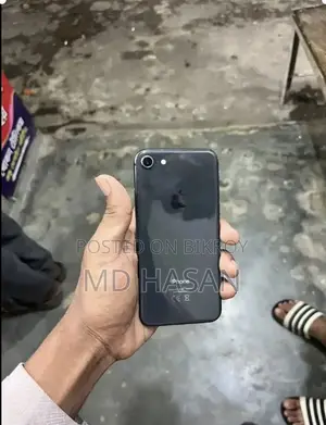 অ্যাপল আইফোন ৮ ৬৪ জিবি ব্ল্যাক