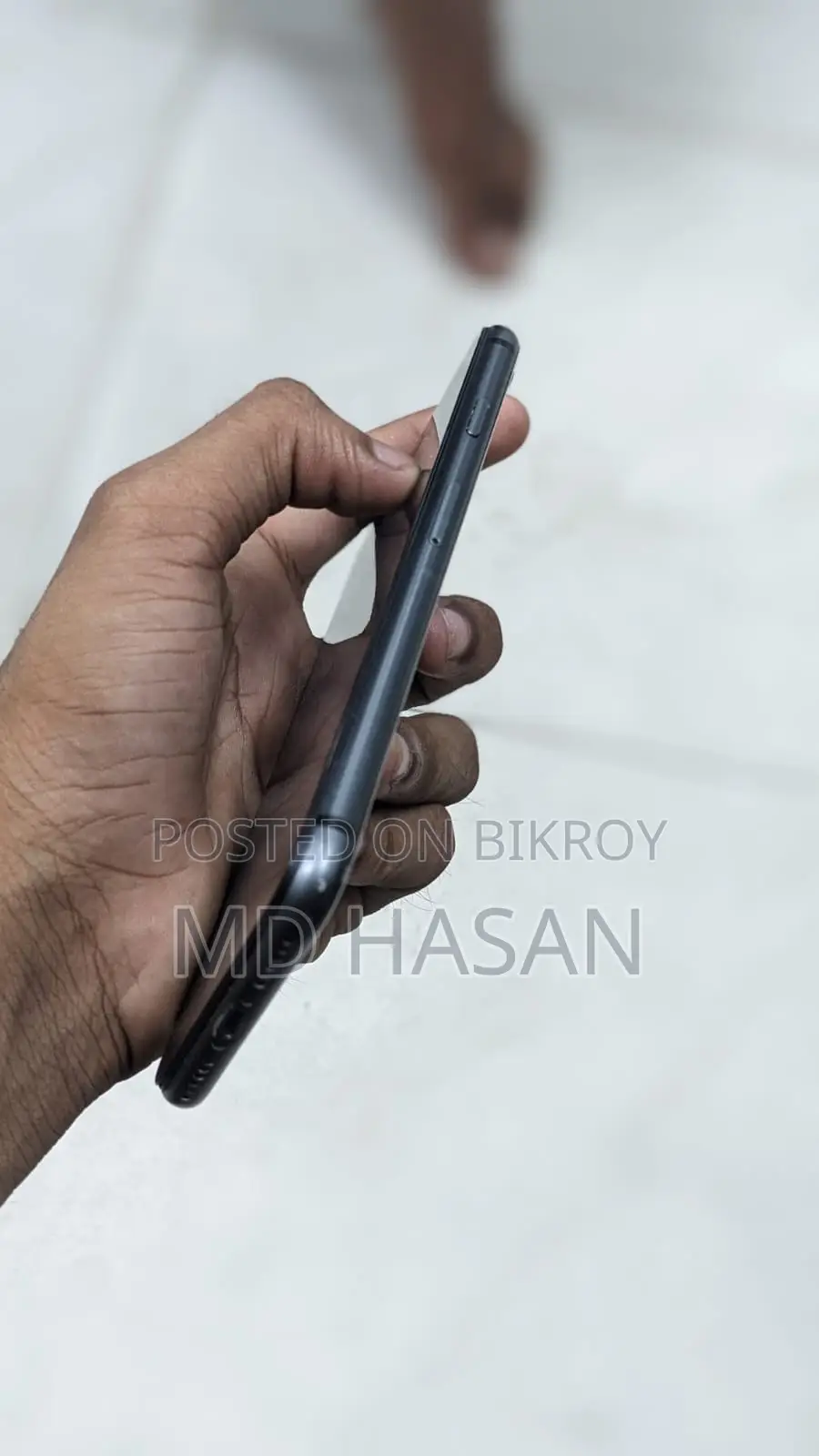 অ্যাপল আইফোন ৮ ৬৪ জিবি ব্ল্যাক
