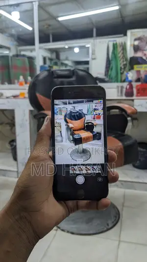 অ্যাপল আইফোন ৮ ৬৪ জিবি ব্ল্যাক
