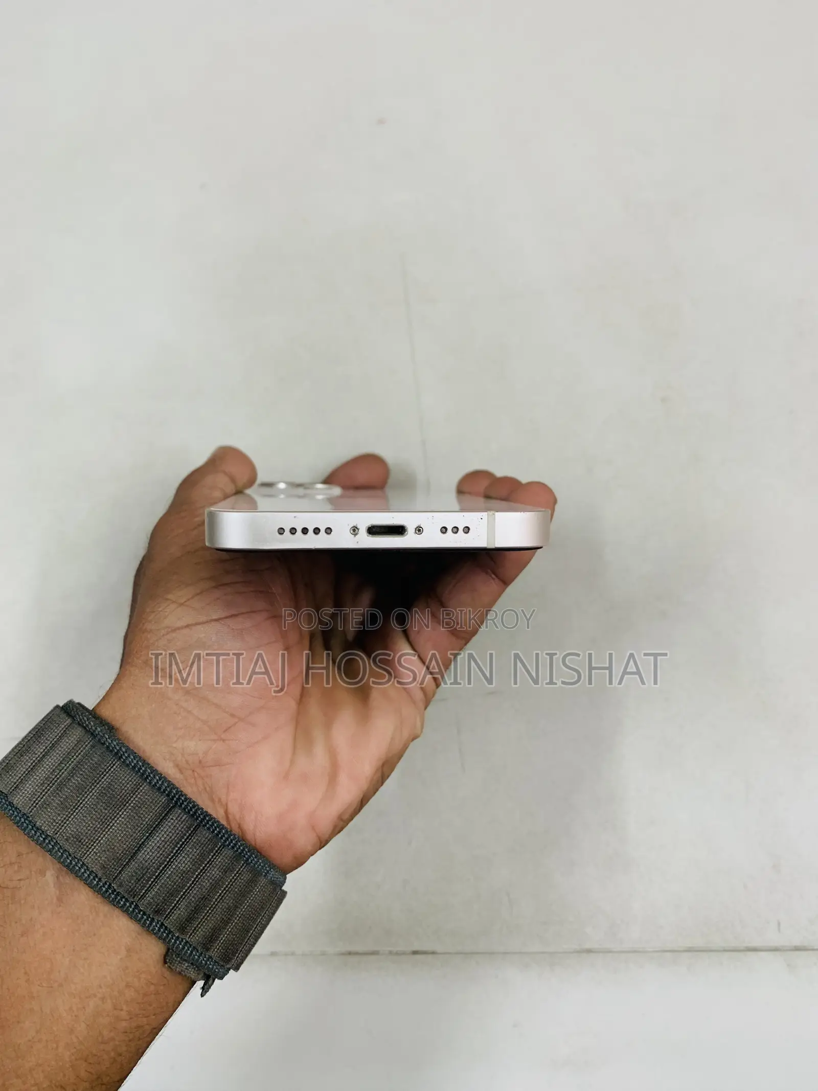 অ্যাপল আইফোন ১৩ ১২৮ জিবি সাদা