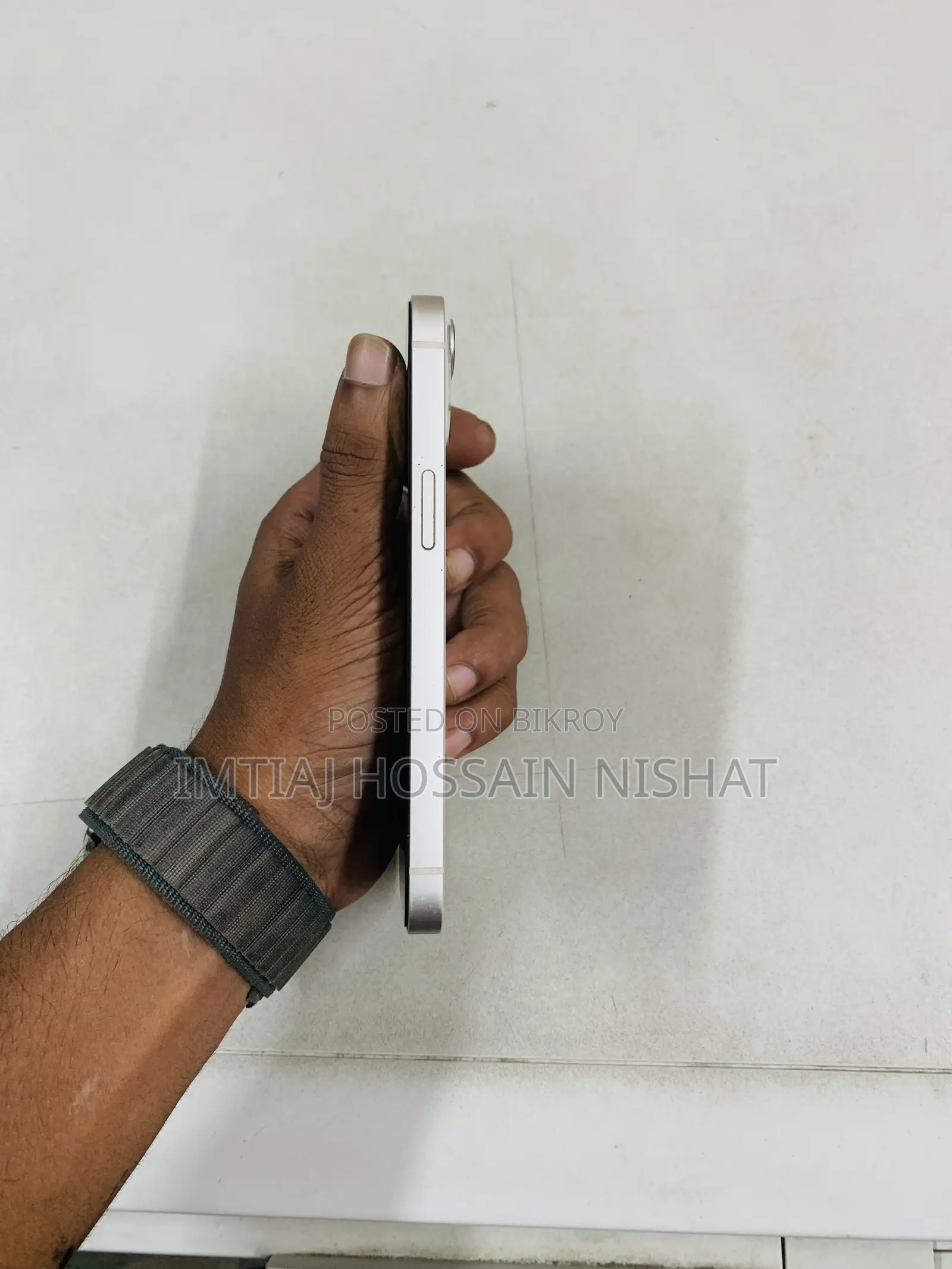 অ্যাপল আইফোন ১৩ ১২৮ জিবি সাদা