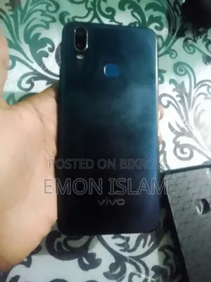 Vivo Y11 32 GB Blue