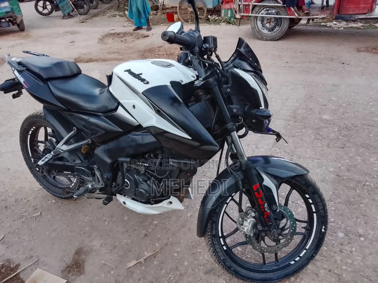 Bajaj Pulsar NS 160 2025 White