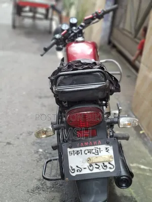 রানার এডি৮০এস-ডিলাক্স ২০২২ লাল