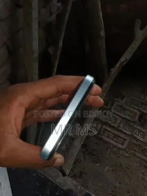 ইনফিনিক্স হট ৩০আই ১২৮ জিবি সাদা