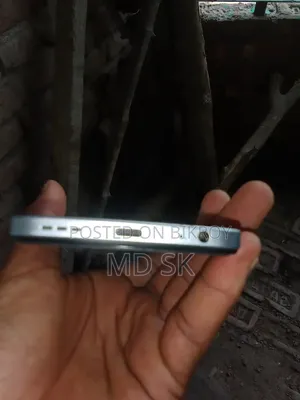 ইনফিনিক্স হট ৩০আই ১২৮ জিবি সাদা