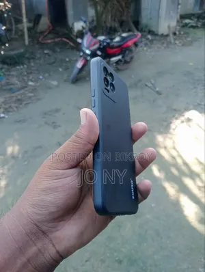 রিয়েলমি ১২৮ জিবি