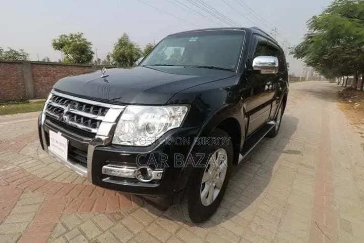 Mitsubishi Pajero V90 3.0 V6 GLS/GLX 2018 Black