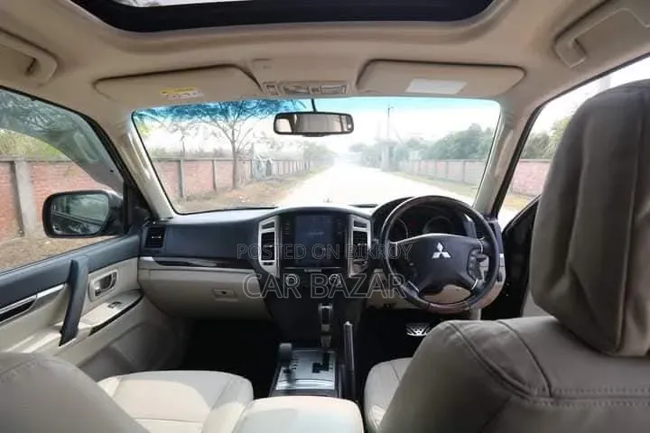 Mitsubishi Pajero V90 3.0 V6 GLS/GLX 2018 Black