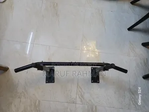 Wall Mounted Chin Up / Pull Up Bar (Used, Excellent Condition)